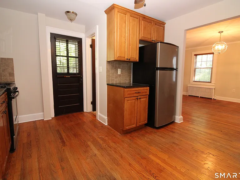 53 Lilac Ave — Photo 13