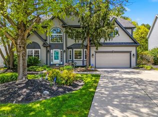 2984 Silver Maple Dr, Akron, OH 44333
