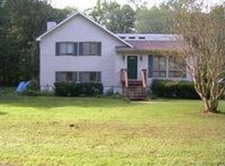 74 Old Bay Ln, Mathews, VA 23109