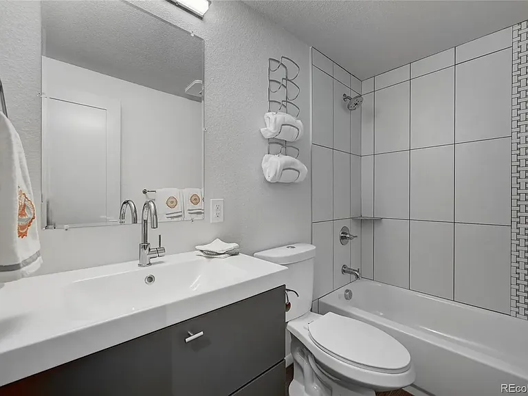 4020 N Kalamath St — Photo 7