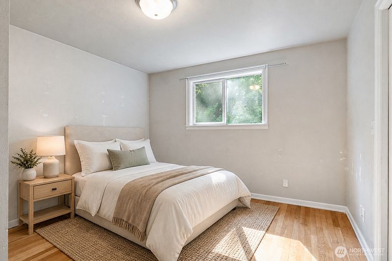 3rd image of 18833 NE 143rd Street