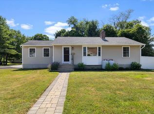 25 King St, Old Saybrook, CT 06475