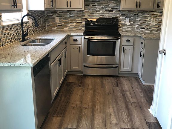 5th image of 206 Brushcreek Dr SW