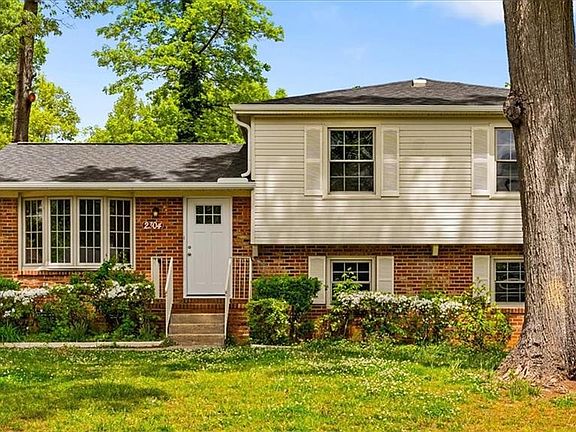 2nd image of 2304 Glenhaven Dr