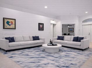 3744 Oak Ridge Cir, Weston, FL 33331