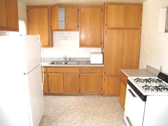 4th image of 1236 Felspar St APT 4