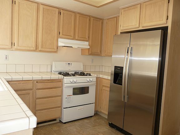 3rd image of 430 Galleria Dr APT 6