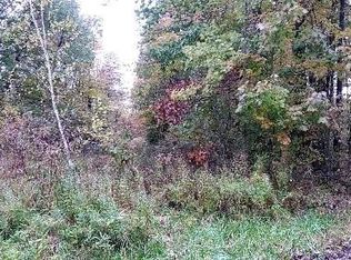 7279 Calhoun Rd, Conneaut, OH 44030