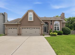 1425 SW 44th St, Lees Summit, MO 64082
