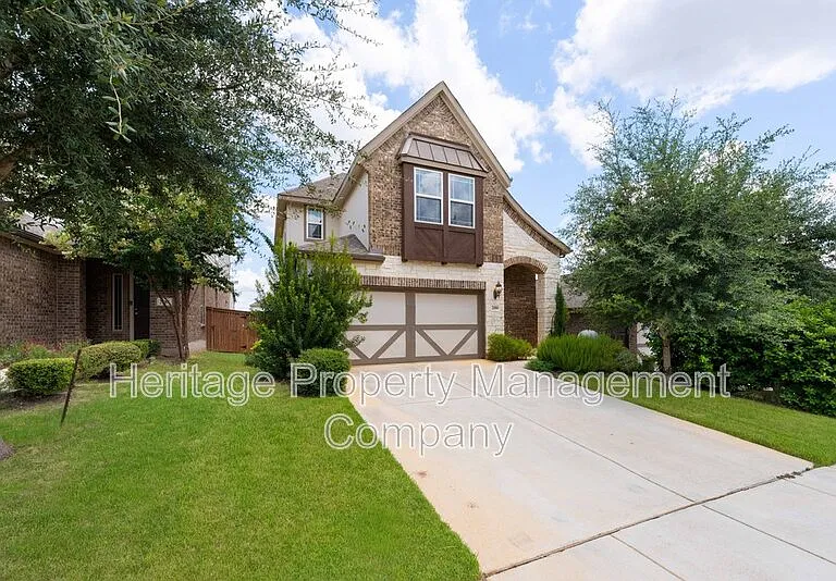 2080 Cowan Dr — Photo 2
