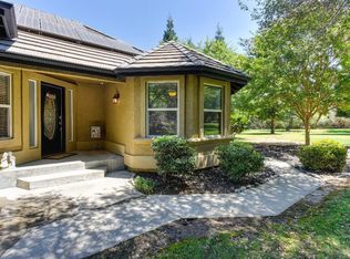 3840 Mammoth Dr, Loomis, CA 95650