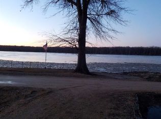 14690 Vans Rd, Fulton, IL 61252