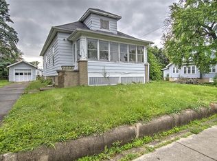 2374 E William St, Decatur, IL 62521