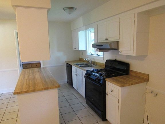 5th image of 5031 Mariposa Ct