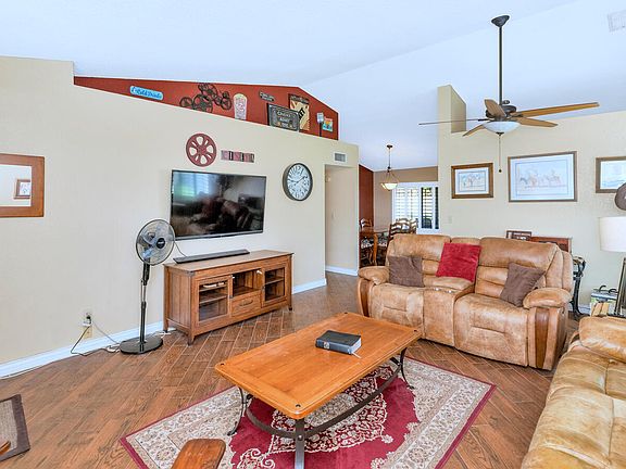 4th image of 10314 N 61ST Drive