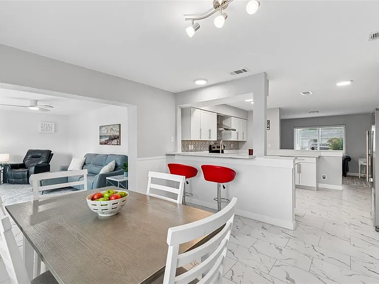 8120 Brown Pelican Ave — Photo 10