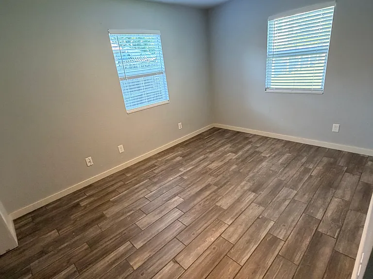 1416 S College Ave — Photo 7
