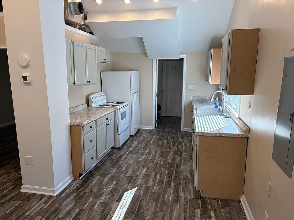 1st image of 310 Walnut St