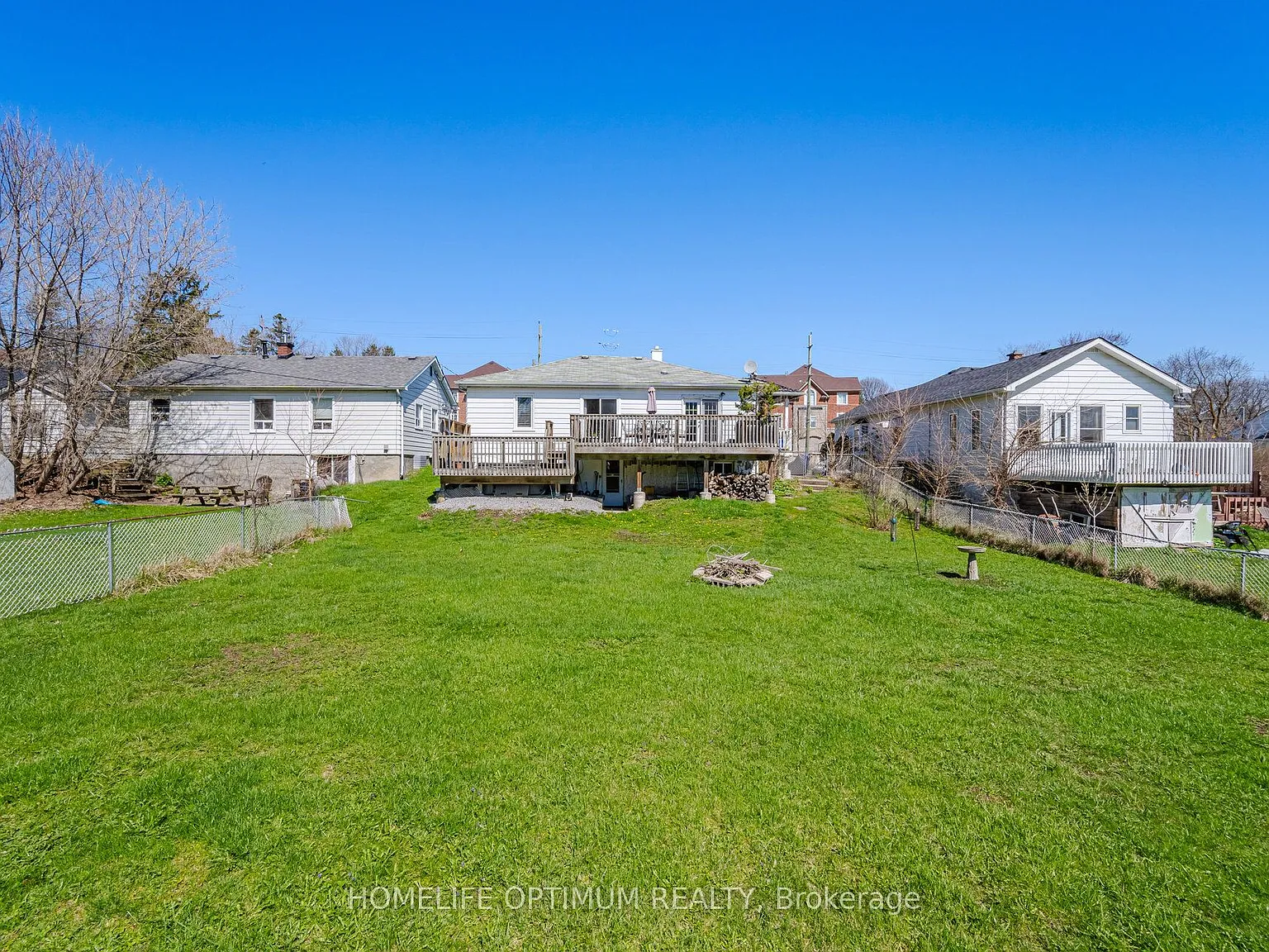 3 bed, $2,700 — Photo 2