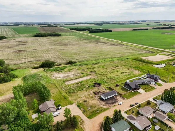 207 Gregory St, Camrose County, AB T0B 3L0