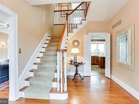 Foyer and staircase