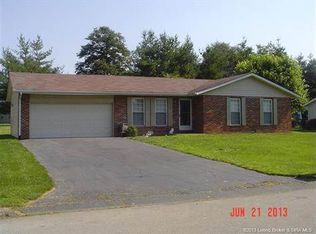 1656 W Lawrence Dr, Scottsburg, IN 47170