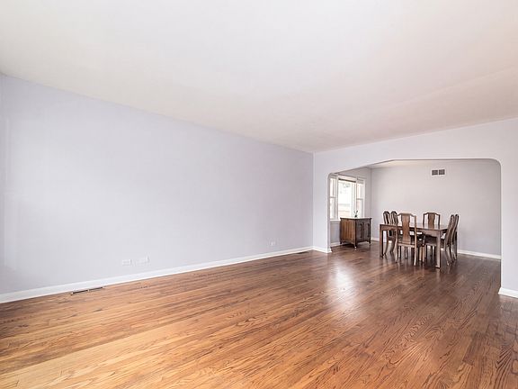 4th image of 7560 W Everell Ave
