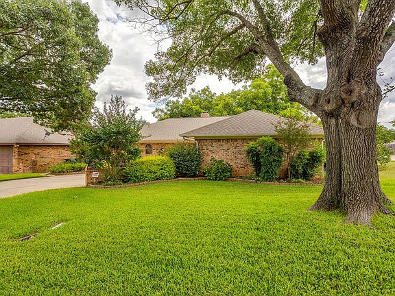 3rd image of 4510 Longacres Ct
