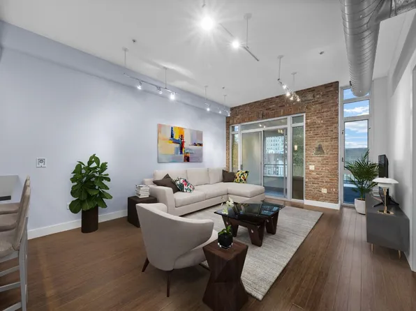 650 Montgomery Street image 14 of 47