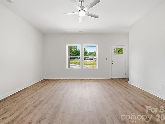 5th image of 1150 Sloop Ave