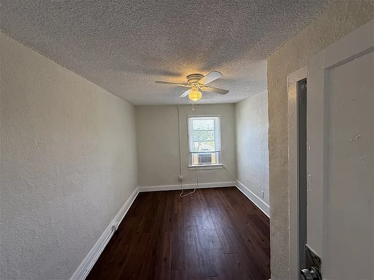 533 Plymouth Rd #4 — Photo 14