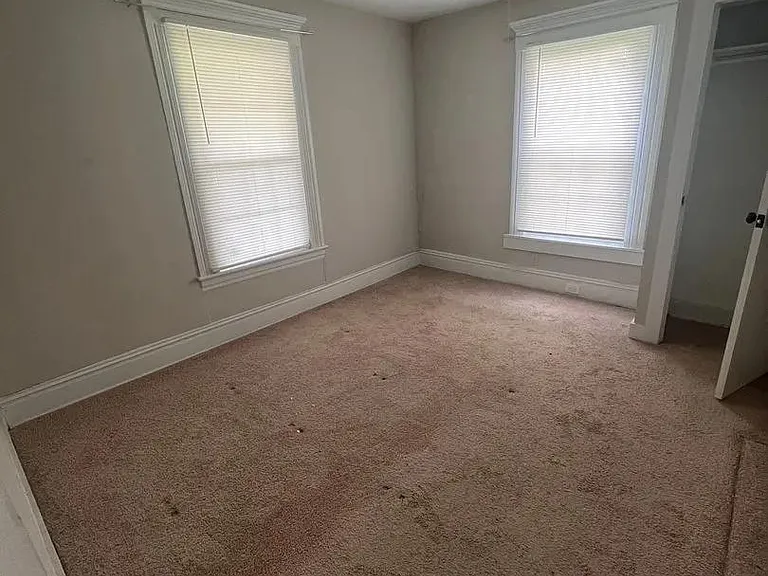 Unit Photo