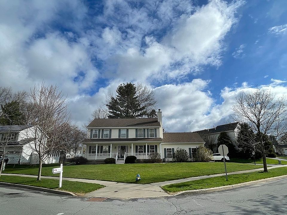 2nd image of 6 Maxwell Dr