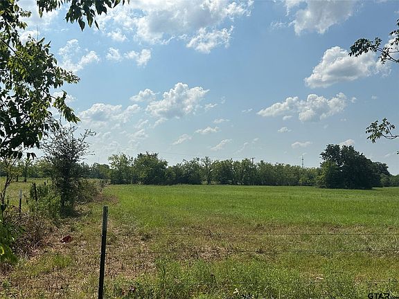 3rd image of 9 Acres Farm Market #2285