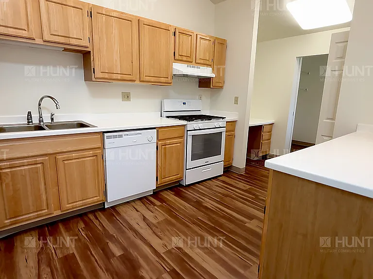 3130B Montana Ave — Photo 6