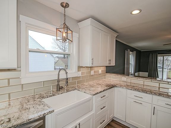 5th image of 1203 Mayfield Ridge Rd