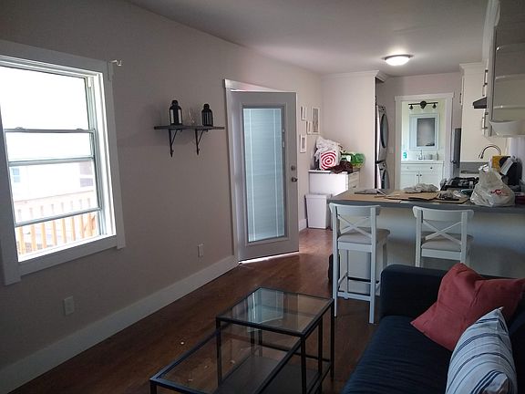 3rd image of 972 42nd St