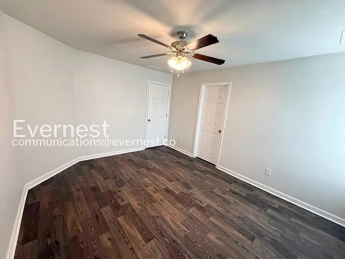1115 Brookhaven Dr — Photo 9