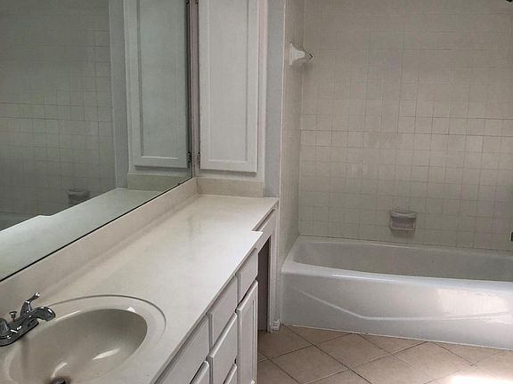 5th image of 6710 Blossom Ct