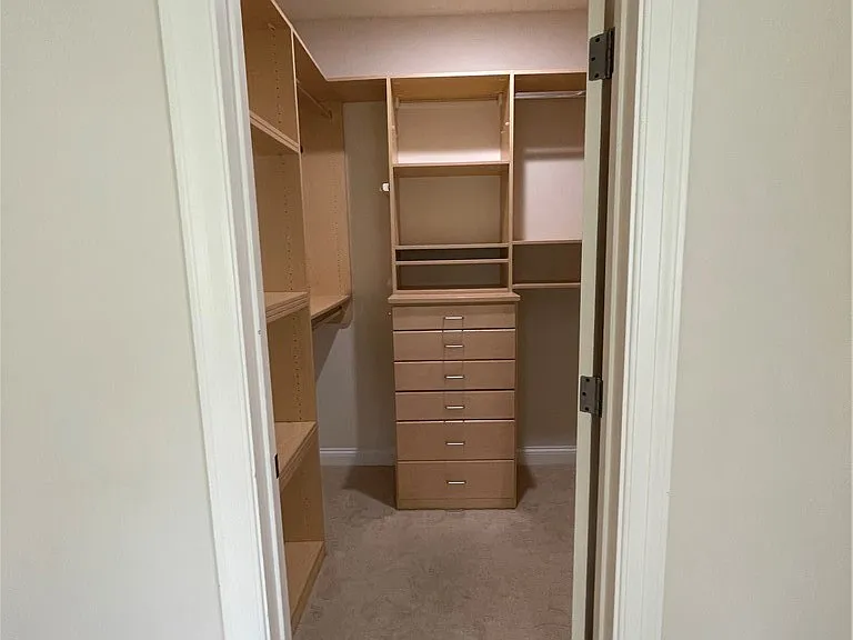 6 Singletree Ln — Photo 23