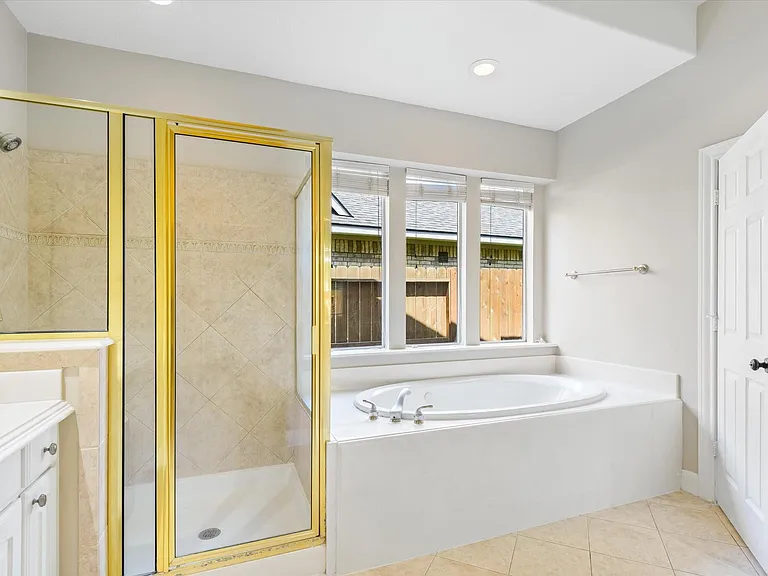 2635 Katie Harbor Dr — Photo 15