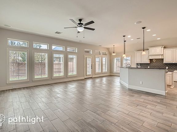 3rd image of 15211 Foxwood Arbor Ln