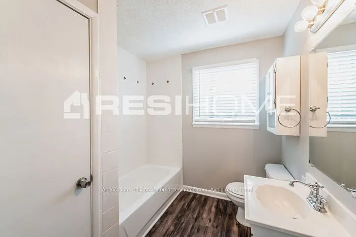5253 Goldmar Dr — Photo 16