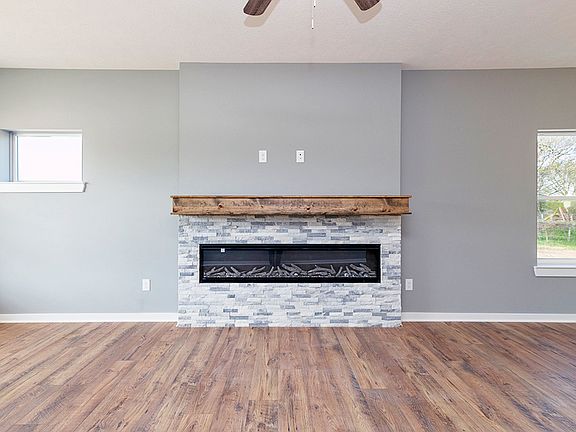 4th image of 8054 Jordan Dr