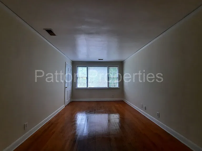 209 S Harden St #209 — Photo 4