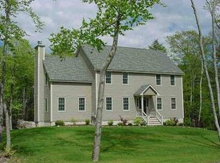 7 Sparrow Ln, York, ME 03909