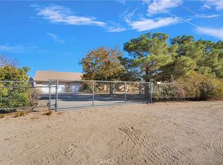 13375 Hacienda Rd, Phelan, CA 92371