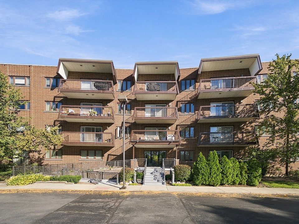 1st image of 350 E Dundee Rd APT 110