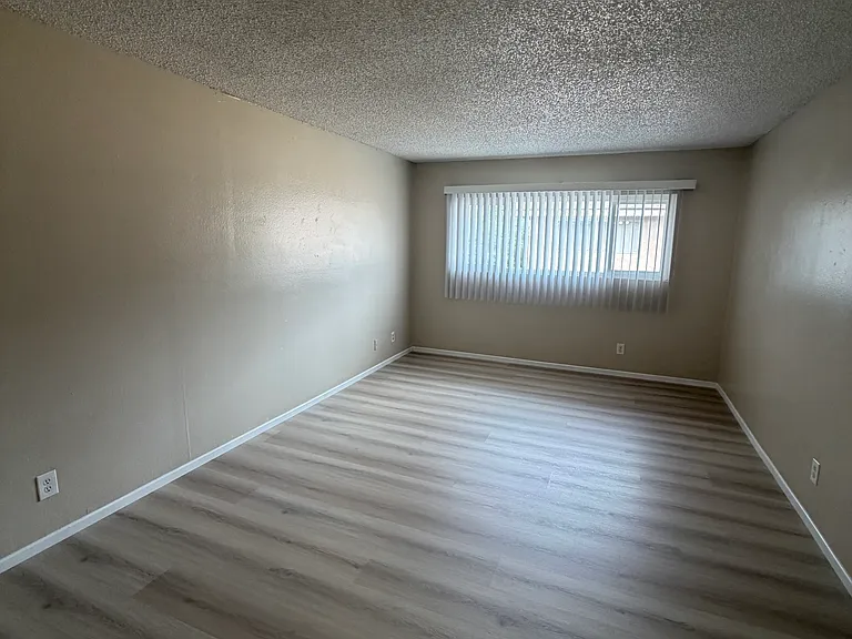 1602 E Fairfield Ct #4 — Photo 13