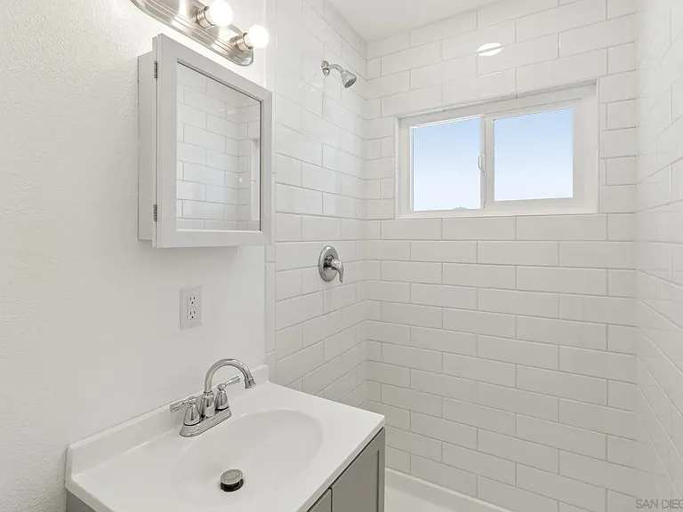 8719 Carribean Way — Photo 23